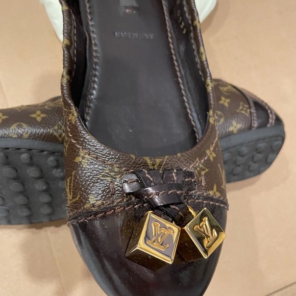 LV flat sandal. EU size is 36,5 - Picture 5 of 5